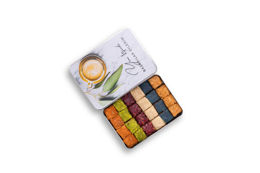 Yeni İş Hediyesi Metal Kutu Karışık Baklava Lokum